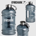 Botellas de agua Gymshark para hidratación durante el entrenamiento.